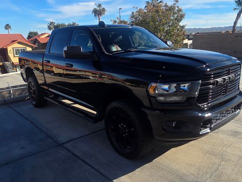 Used 2019 RAM 2500 Big Horn w/ Black Appearance Package image 2