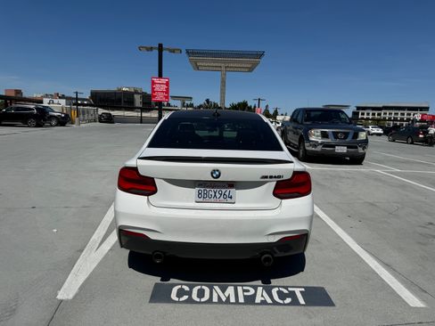 Used 2018 BMW M240i Coupe RWD image 8