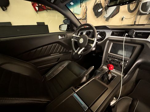 Used 2014 Ford Mustang GT Premium w/ GT Track Package image 9