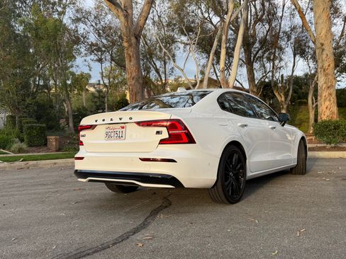 Used 2023 Volvo S60 T8 Plus w/ Climate Package image 4