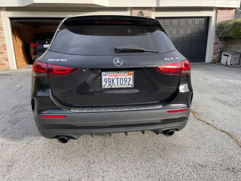 Used 2021 Mercedes-Benz GLA 35 AMG 4MATIC image 2