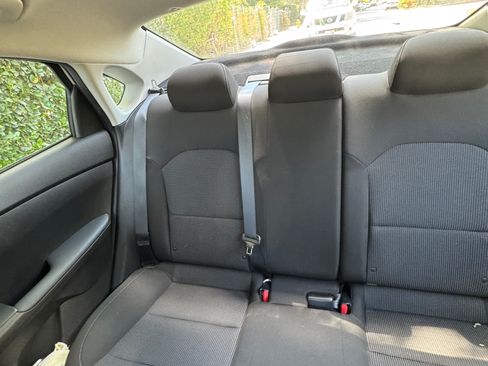 Used 2020 Kia Forte LXS FWD image 9