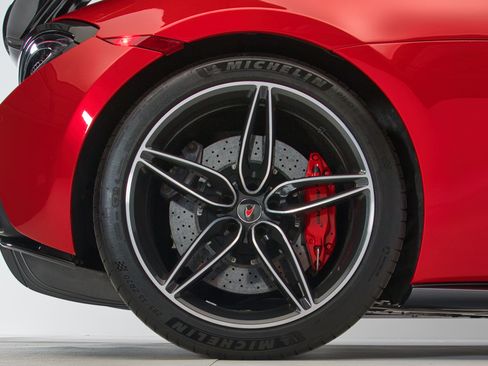 Used 2017 McLaren 570S Coupe RWD image 11