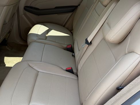 Used 2015 Mercedes-Benz ML 350 2WD image 6