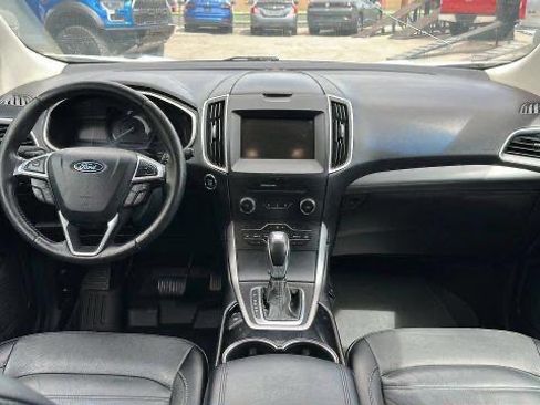 Used 2018 Ford Edge SEL w/ Equipment Group 201A AWD/4WD image 10