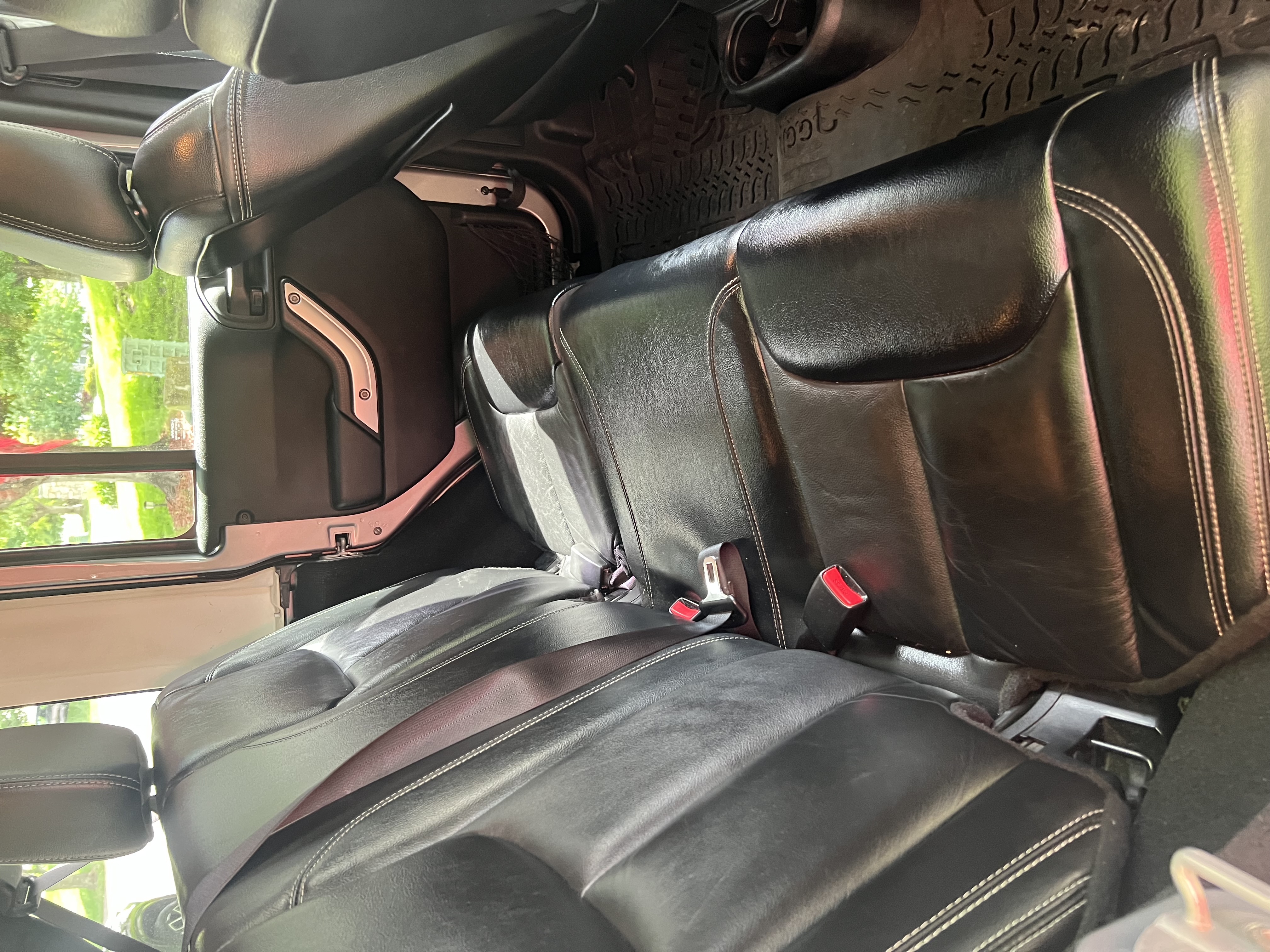 Used 2013 Jeep Wrangler Unlimited Sahara w/ Dual Top Group AWD/4WD image 12