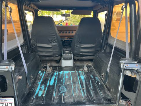 Used 1993 Jeep Wrangler S AWD/4WD image 10