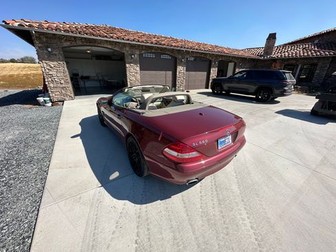 Used 2008 Mercedes-Benz SL 550 image 4