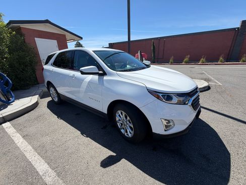 Used 2020 Chevrolet Equinox LT AWD/4WD image 4