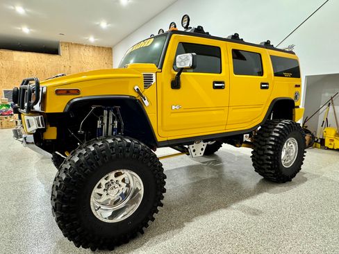 Used 2003 HUMMER H2 w/ Preferred Equipment Group AWD/4WD image 9