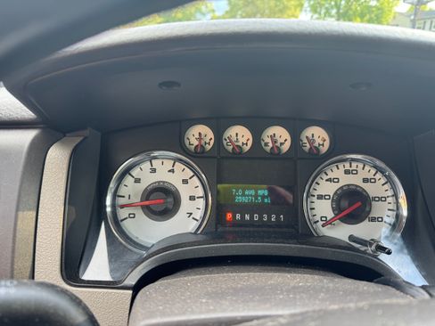 Used 2010 Ford F150 XLT image 6