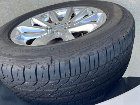 Used 2013 Lincoln MKX FWD image 15