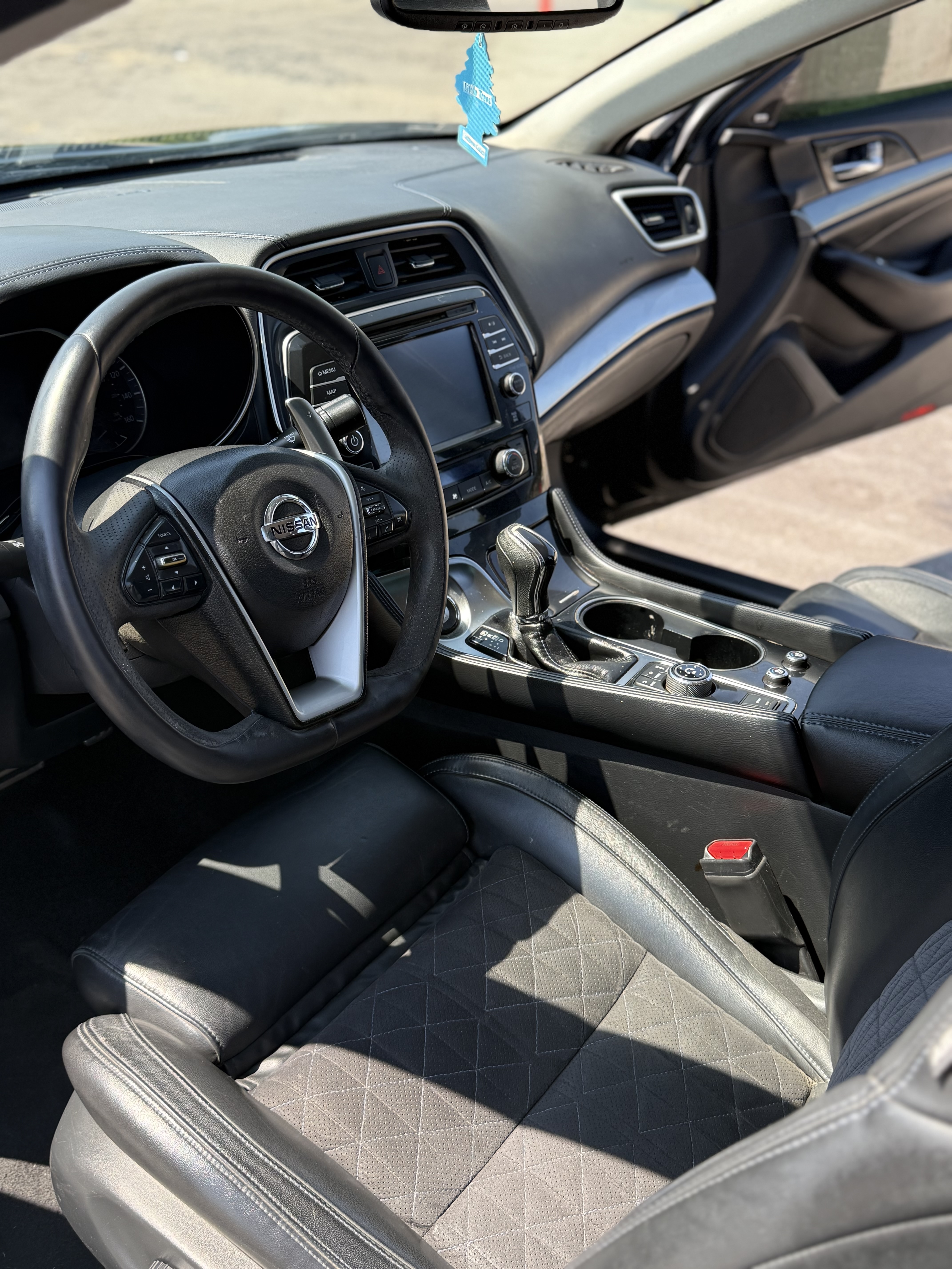 Used 2017 Nissan Maxima SR w/ Midnight Edition FWD image 8