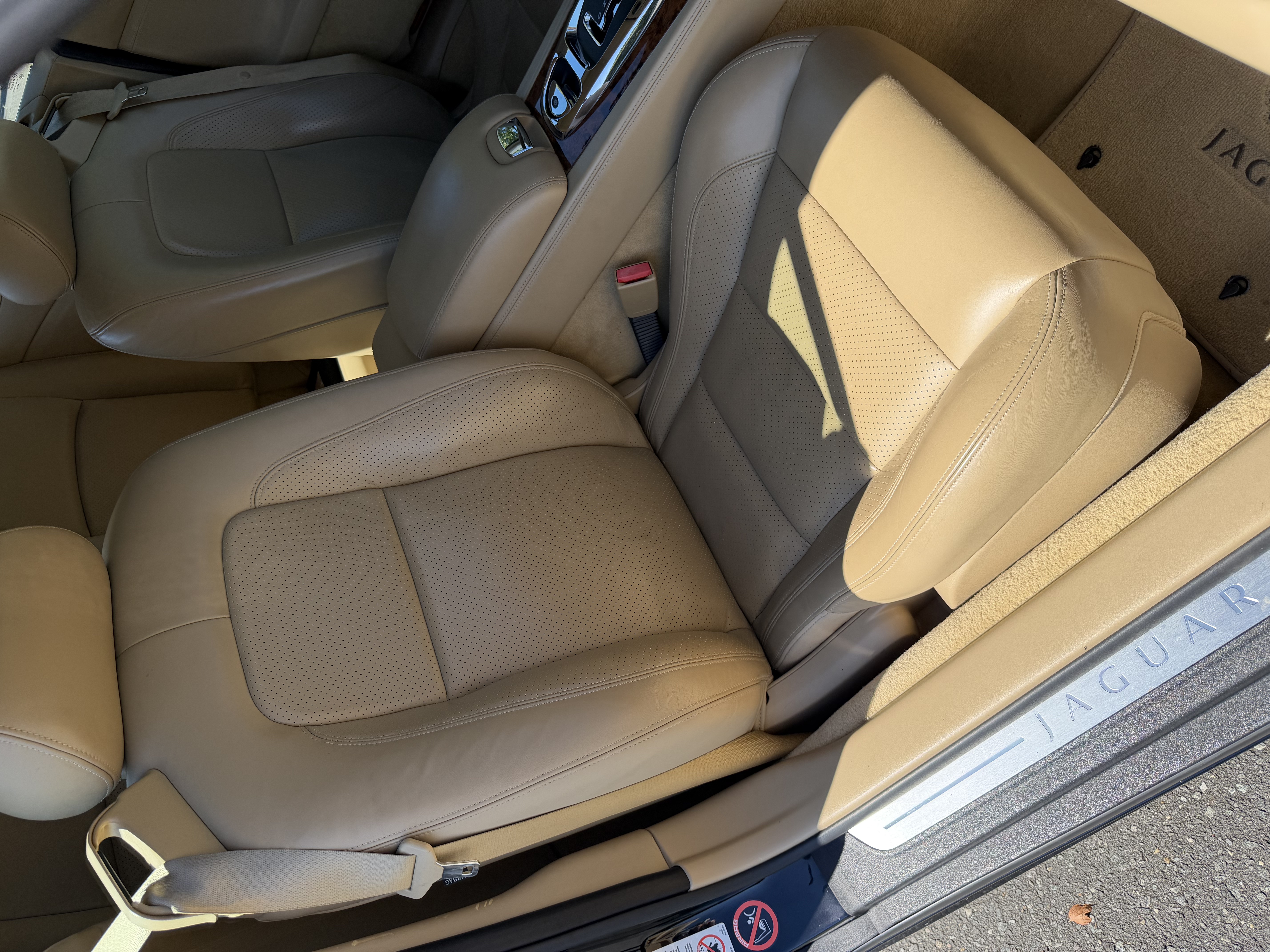 Used 2008 Jaguar XK Convertible RWD image 19
