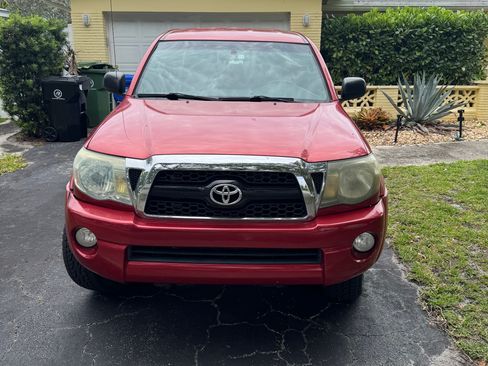 Used 2011 Toyota Tacoma 4x4 Double Cab w/ TRD Off-Road Pkg image 3