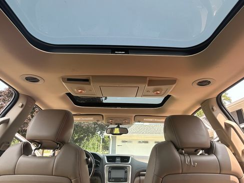 Used 2013 GMC Acadia Denali AWD/4WD image 21