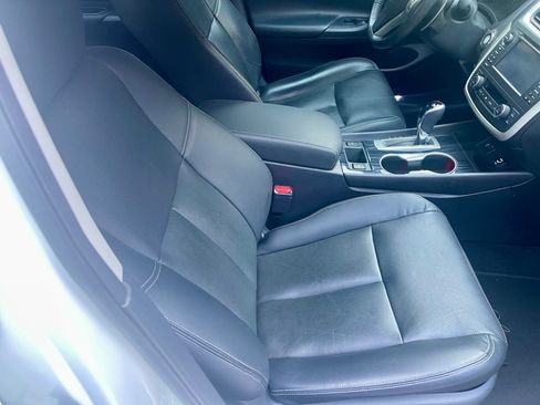 Used 2016 Nissan Altima 3.5 SL w/ 3.5 Technology Package FWD image 13
