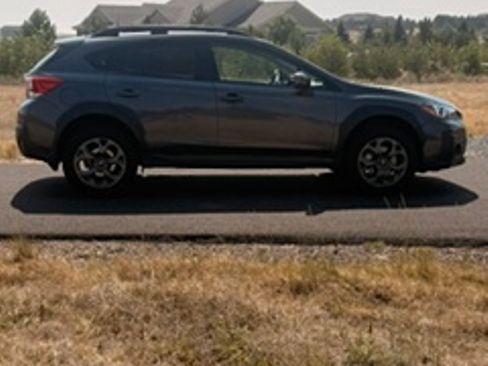 Used 2023 Subaru Crosstrek 2.5i Sport AWD/4WD image 2