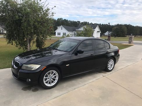 Used 2010 BMW 328i Sedan RWD image 4