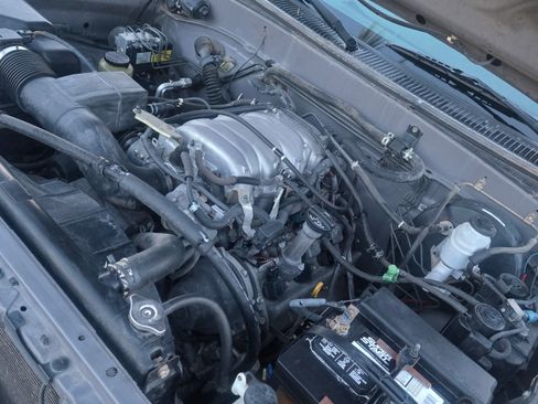 Used 2000 Toyota Tundra SR5 image 11