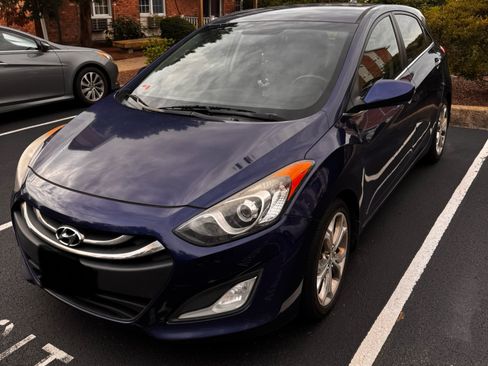Used 2013 Hyundai Elantra GT w/ Touch & Go Pkg image 12
