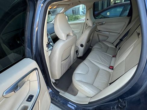 Used 2013 Volvo XC60 T6 image 9