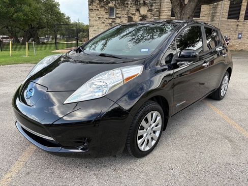 Used 2017 Nissan Leaf S w/ Charge Package image 4