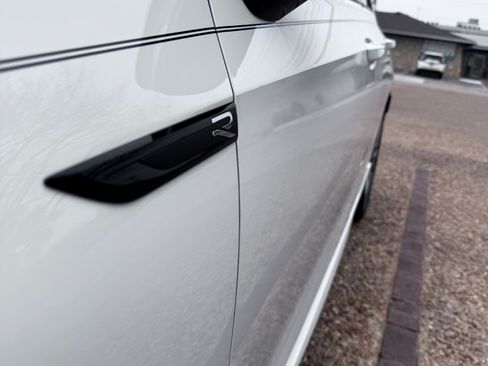 Used 2024 Volkswagen Golf R image 1