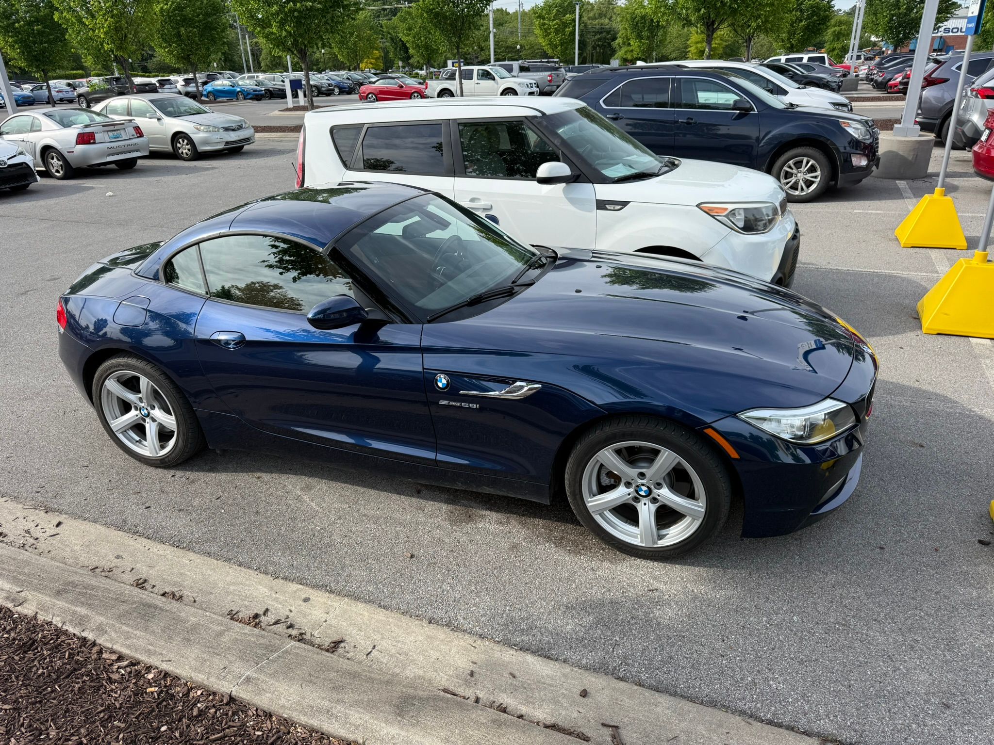 Used 2014 BMW Z4 sDrive28i RWD image 4