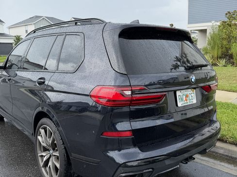 Used 2022 BMW X7 M50i AWD/4WD image 11