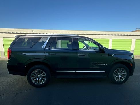 Used 2021 GMC Yukon Denali w/ LPO, Illumination Package image 1