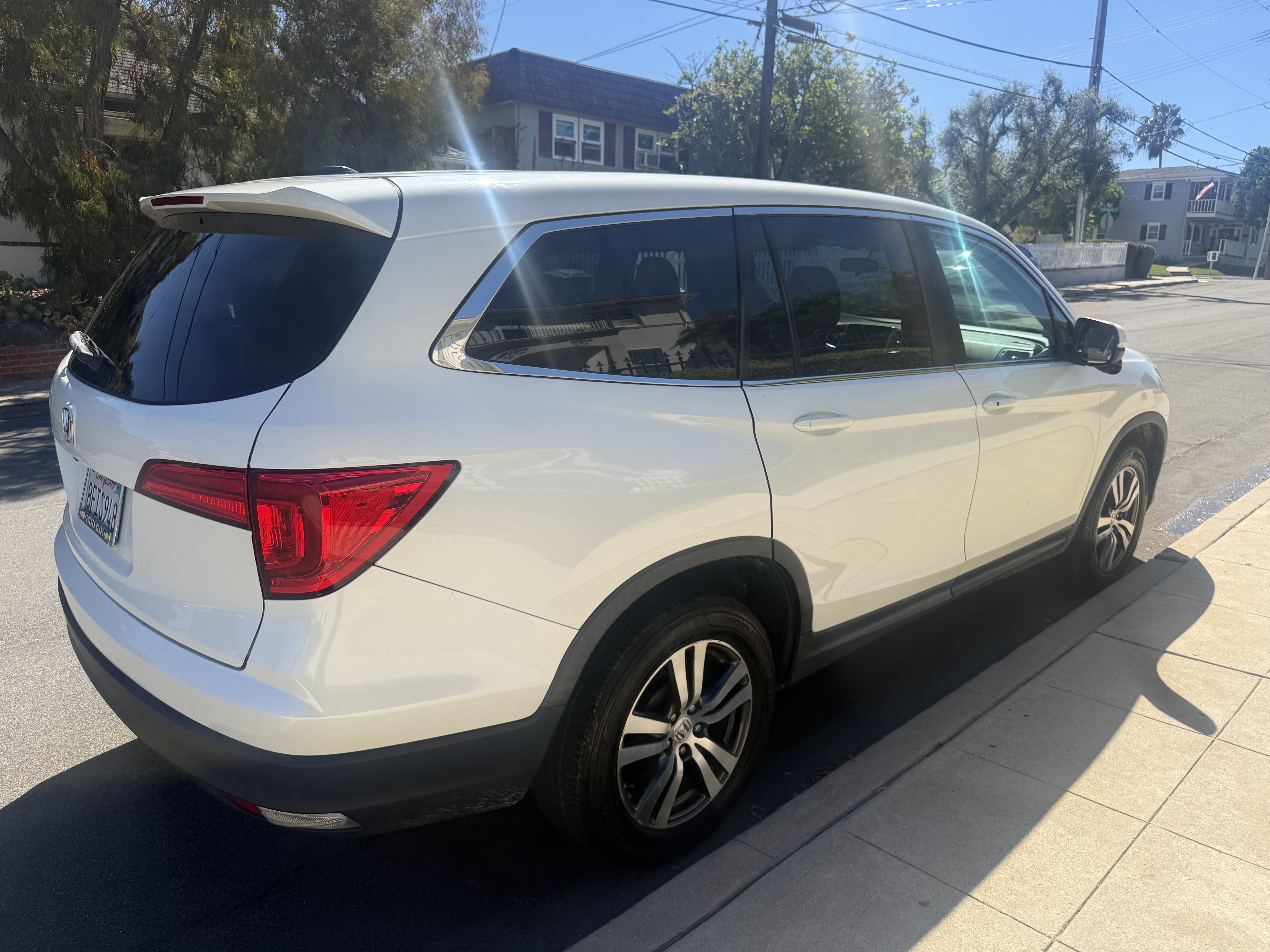 Used 2018 Honda Pilot EX image 4