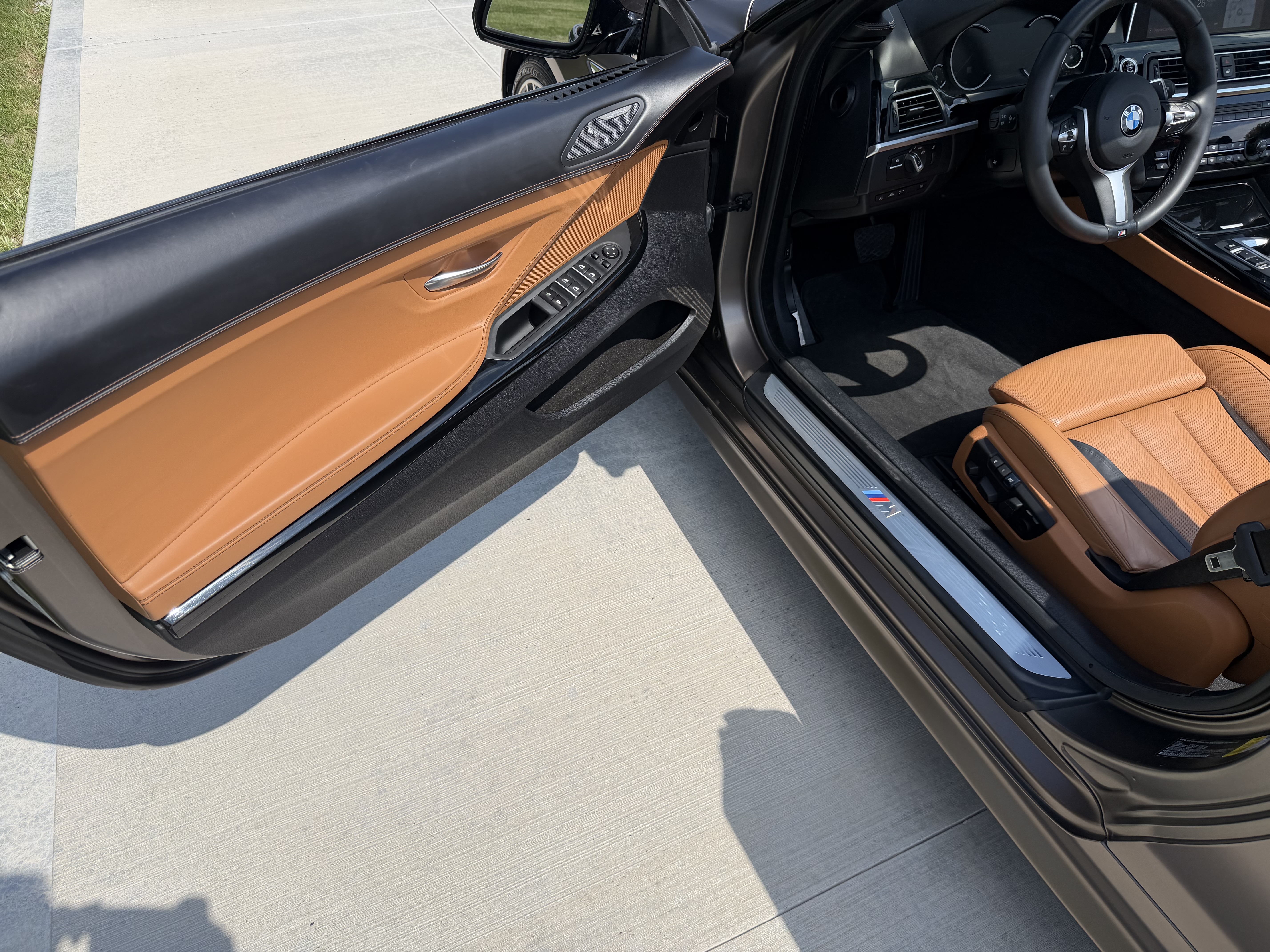 Used 2018 BMW 640i Convertible RWD image 14