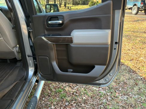 Used 2021 Chevrolet Silverado 1500 LT w/ All Star Edition Plus image 16