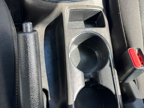 Used 2017 Kia Forte LX image 10