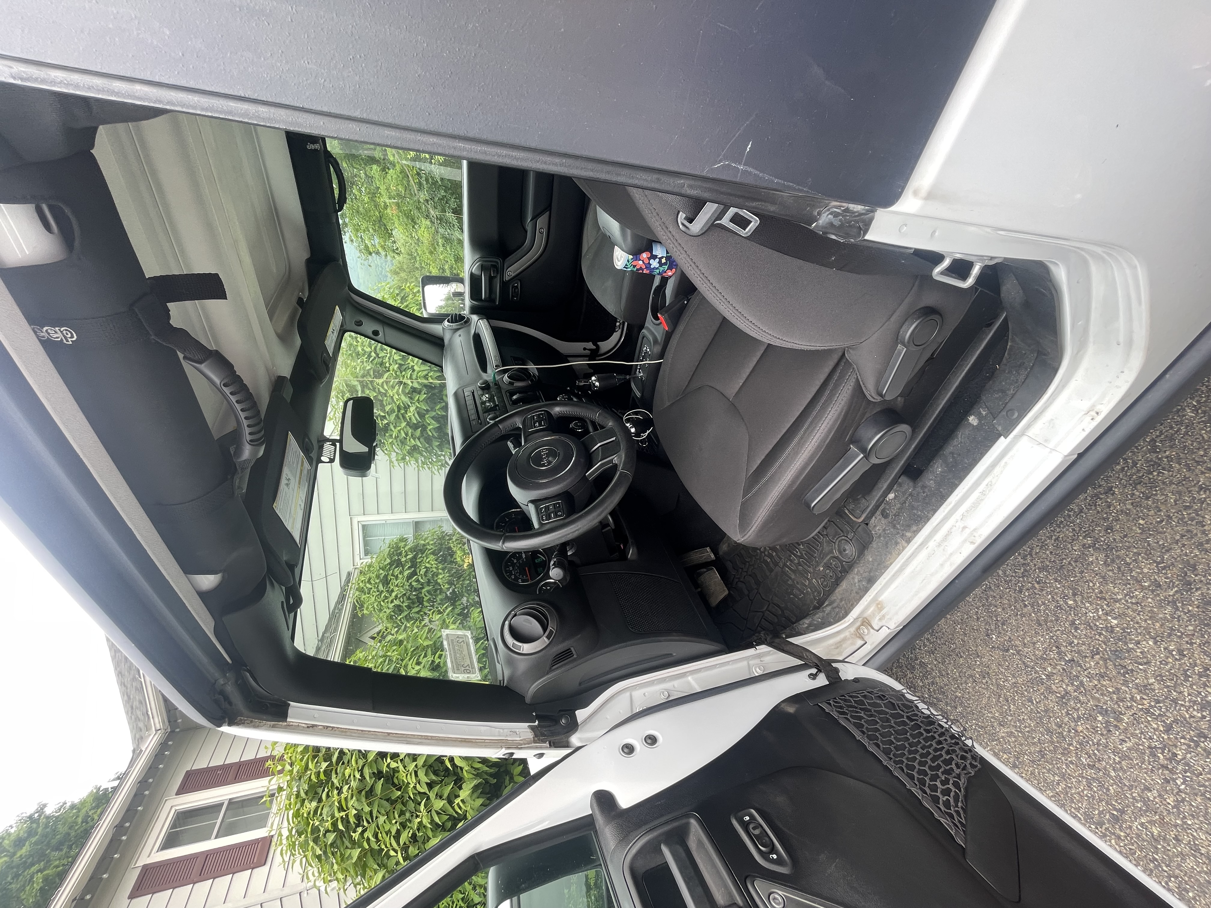 Used 2015 Jeep Wrangler Sport AWD/4WD image 6