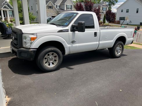 Used 2011 Ford F250 XL AWD/4WD image 1