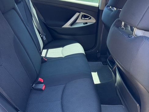 Used 2011 Toyota Camry SE w/ SE Extra-Value Pkg #1 FWD image 11