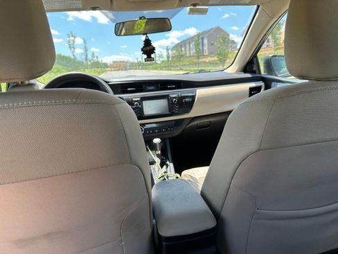 Used 2014 Toyota Corolla LE FWD image 24