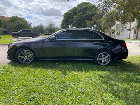 Used 2017 Mercedes-Benz E 300 image 5