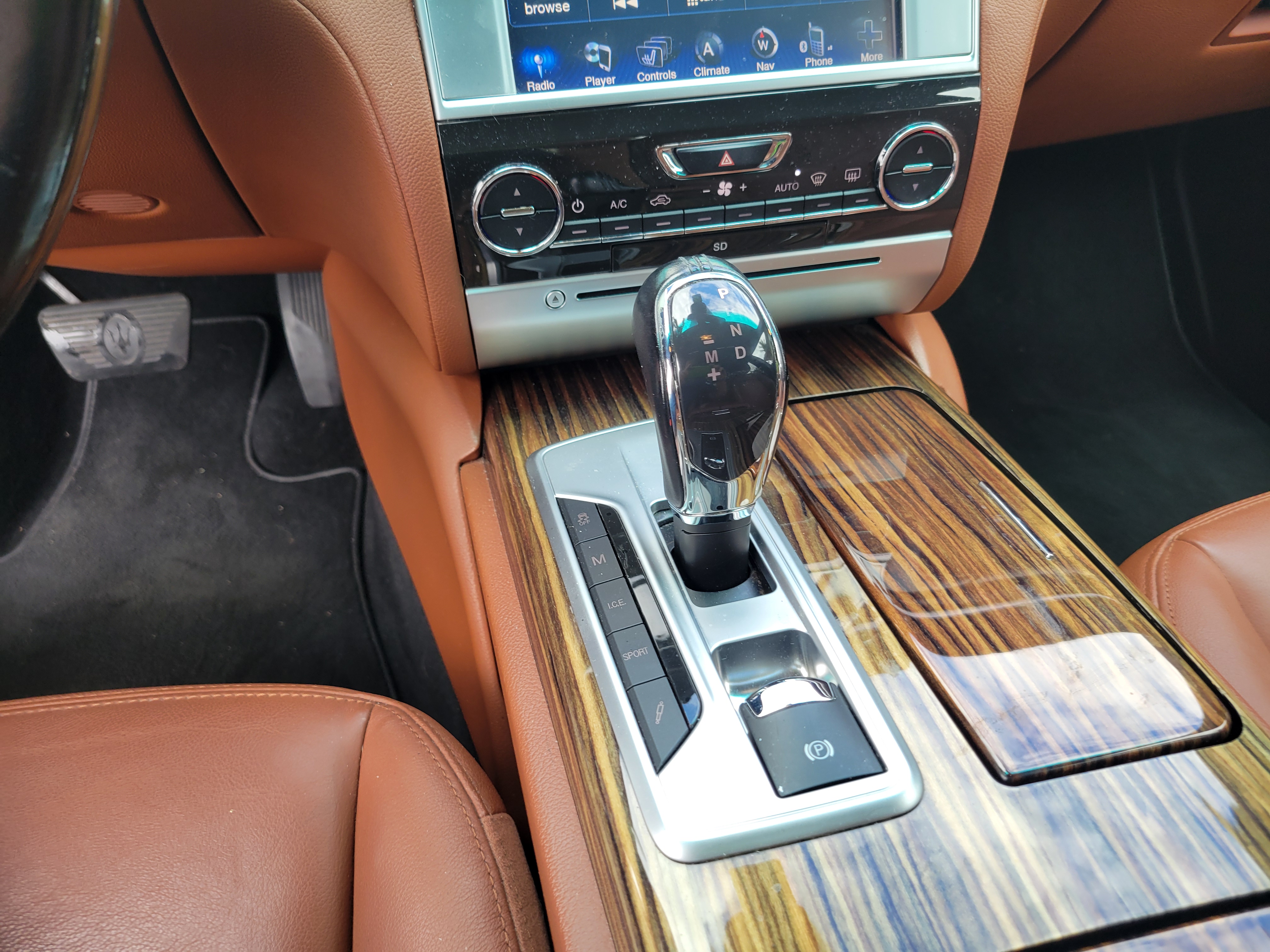 Used 2016 Maserati Quattroporte S Q4 AWD/4WD image 10