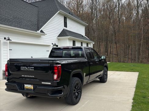 Used 2021 GMC Sierra 1500 Elevation w/ Preferred Package AWD/4WD image 6