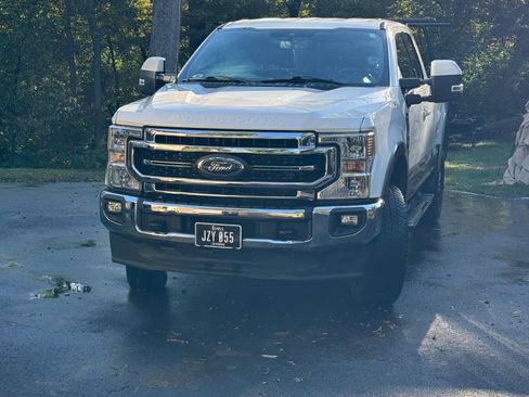 Used 2022 Ford F250 Lariat w/ Lariat Value Package image 16