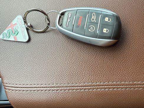 Used 2019 Alfa Romeo Stelvio Ti Sport w/ Quick Order Package 22S Sport image 12