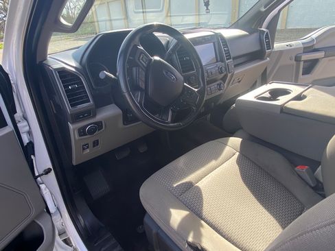 Used 2019 Ford F150 XLT w/ Equipment Group 302A Luxury image 11