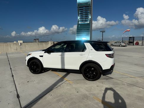 Used 2015 Land Rover Discovery Sport HSE image 8