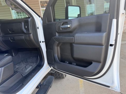 Used 2022 Chevrolet Silverado 2500 Custom w/ Gooseneck/5TH Wheel Package AWD/4WD image 14