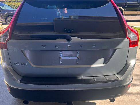 Used 2011 Volvo XC60 3.2 image 2