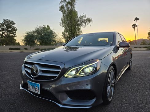 Used 2016 Mercedes-Benz E 350 4MATIC Sedan image 1