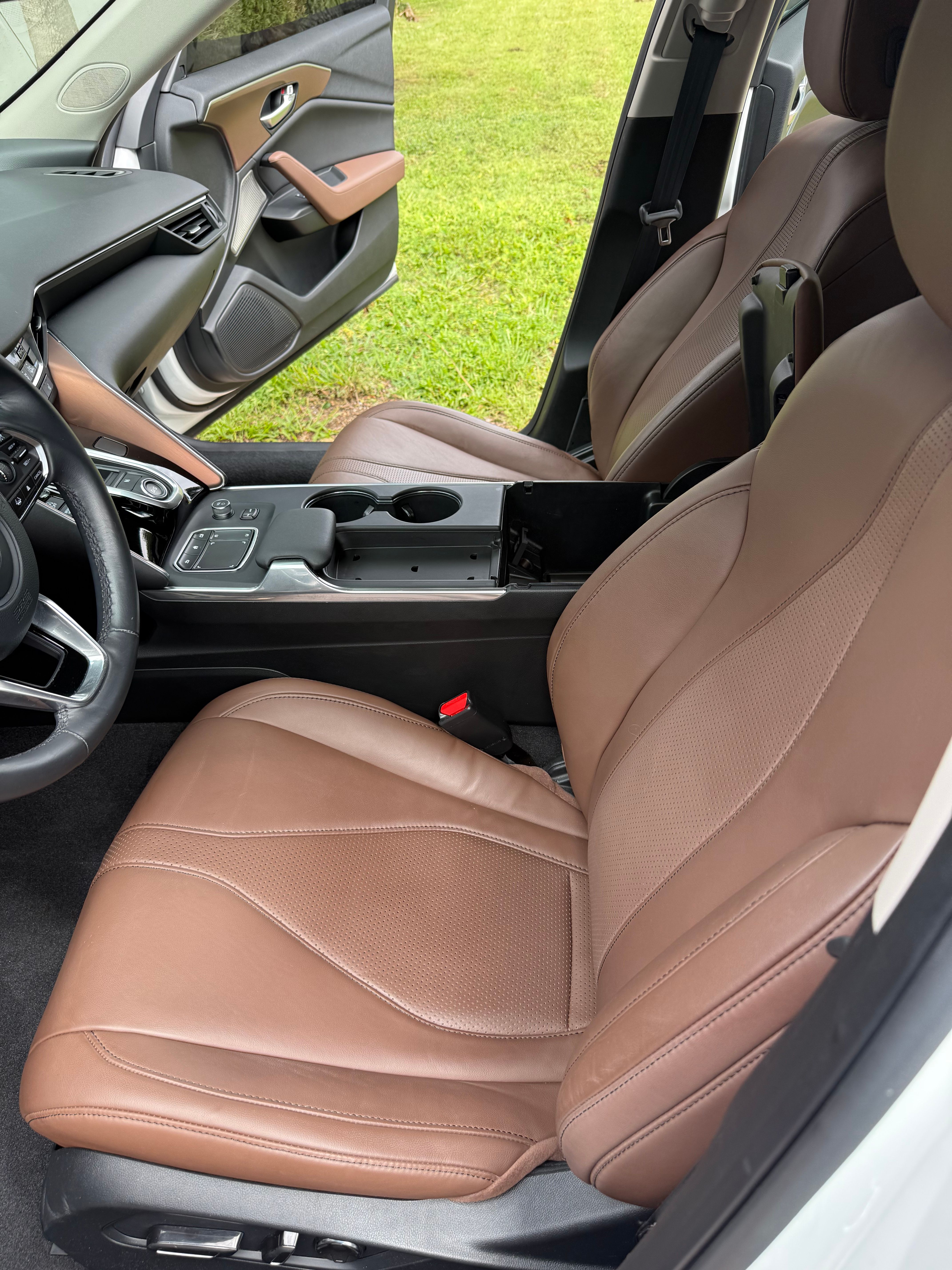 Used 2023 Acura TLX w/ Technology Package FWD image 14